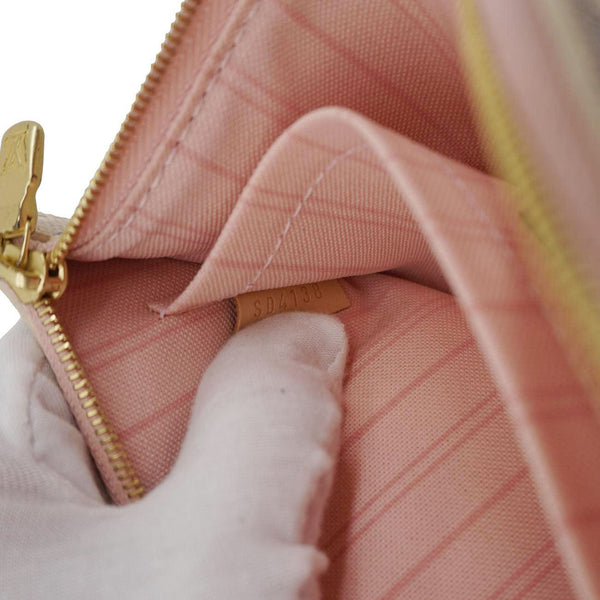 LOUIS VUITTON Neverfull Damier Azur Pochette Wristlet Rose Ballerine