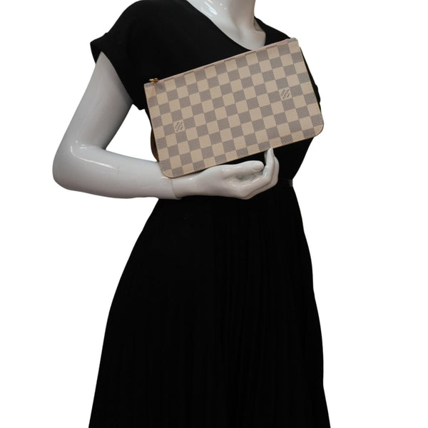 LOUIS VUITTON Neverfull Damier Azur Pochette Wristlet Rose Ballerine