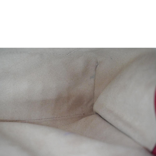 GUCCI GG Marmont Calfskin Matelasse Leather Shoulder Bag Red 448054