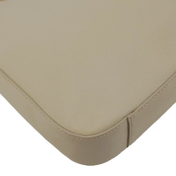 GUCCI Leather Shoulder Bag Cream 001.3812