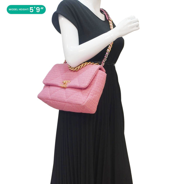 CHANEL 19 Flap Medium Quilted Tweed Shoulder Bag Rose Pink