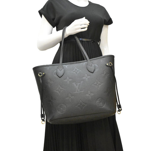 LOUIS VUITTON Neverfull MM Empreinte Leather Tote Shoulder Bag Black