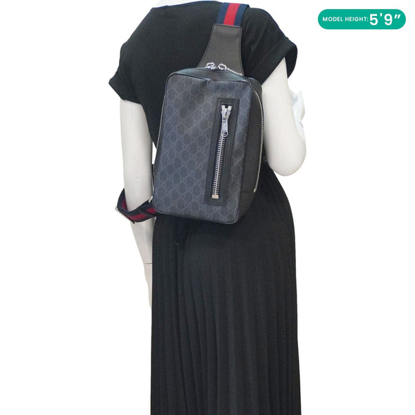 GUCCI GG Supreme Canvas Belt Bag with Zip Pocket Black 478325