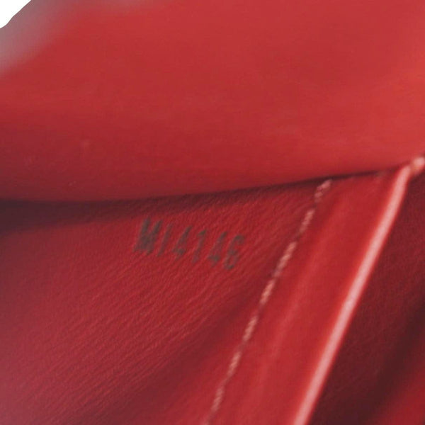 LOUIS VUITTON Capucines MM Taurillon Leather Satchel Bag Black