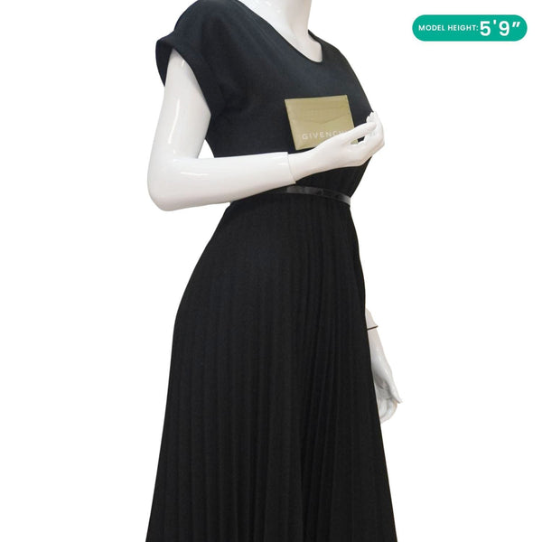 GIVENCHY 4G Micro Calfskin Leather Card Holder Khaki