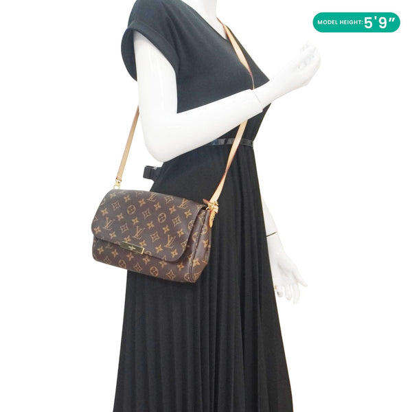 LOUIS VUITTON Favorite MM Monogram Canvas Shoulder Bag Brown