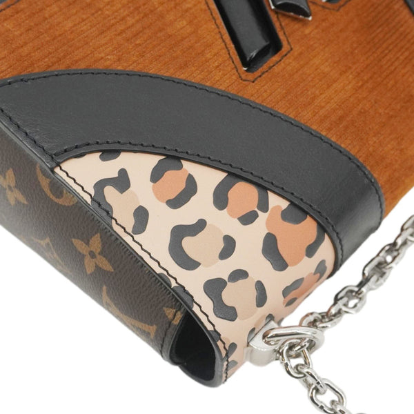 LOUIS VUITTON Twist Leopard Wild Printed Leather Crossbody Bag Multicolor