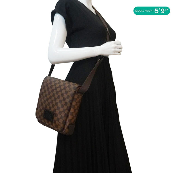 LOUIS VUITTON Brooklyn PM Damier Ebene Shoulder Bag Brown
