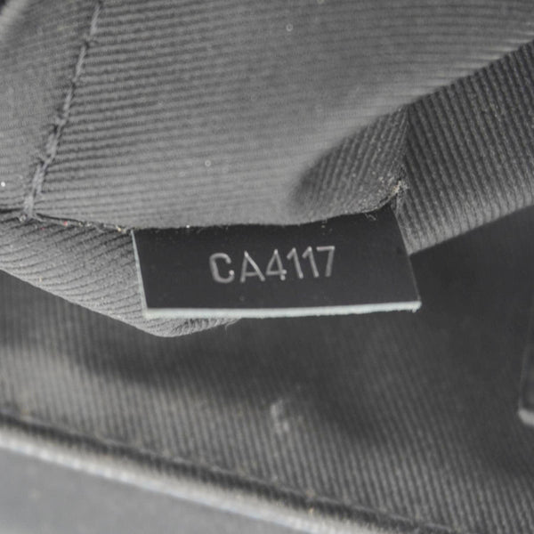 LOUIS VUITTON District PM Messenger Damier Graphite Messenger Bag Black