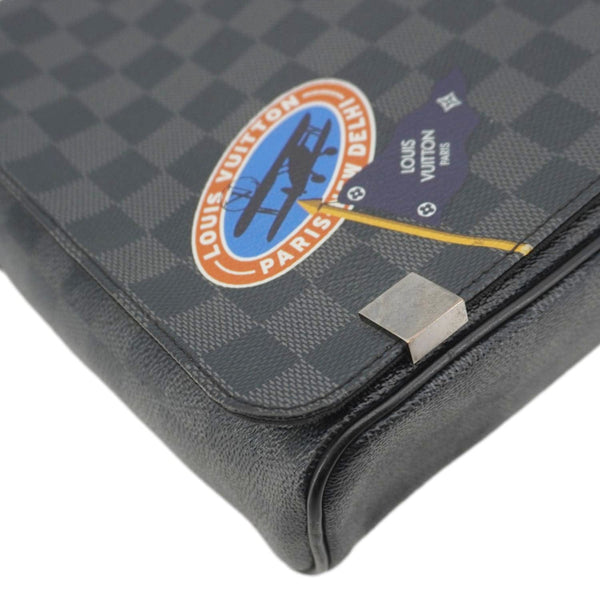 LOUIS VUITTON District PM Messenger Damier Graphite Messenger Bag Black