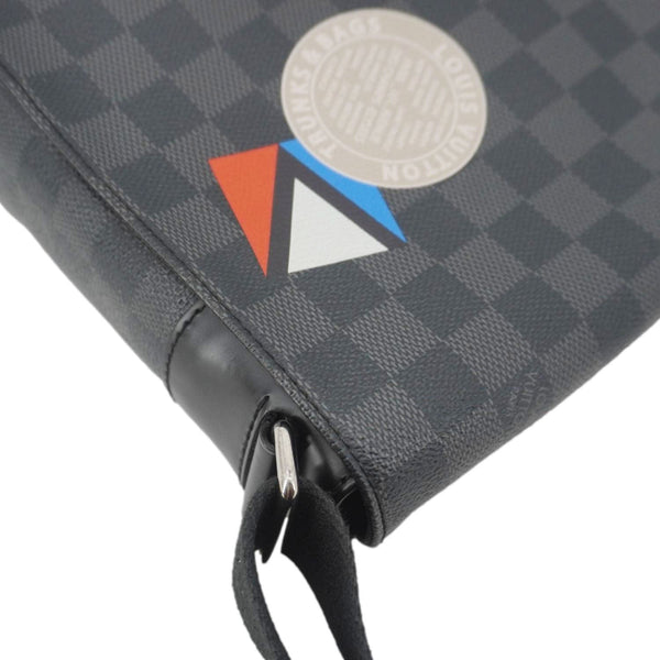 LOUIS VUITTON District PM Messenger Damier Graphite Messenger Bag Black