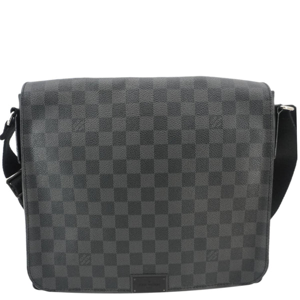 LOUIS VUITTON District Messenger Damier Graphite Messenger Bag Black