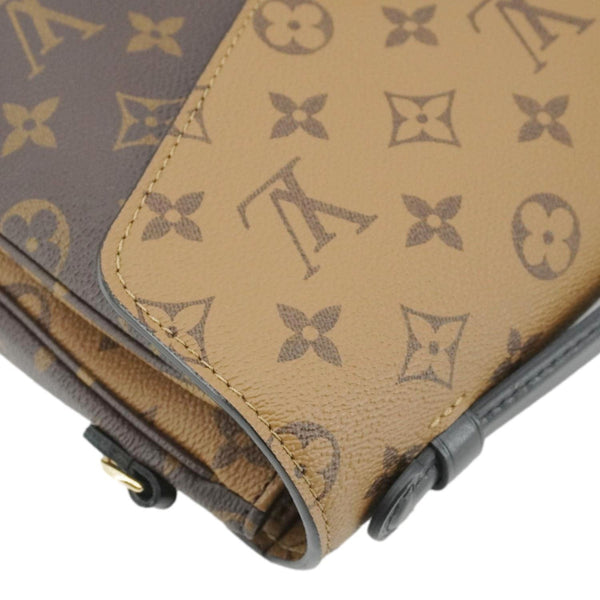 LOUIS VUITTON Metis Pochette Reverse Monogram Canvas Crossbody Bag Brown