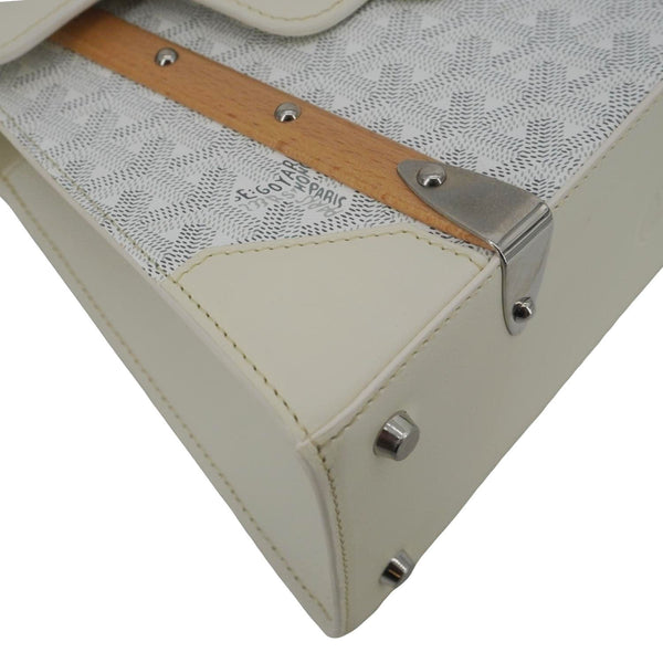 GOYARD Saigon PM Chevron Canvas Bag White – Hardware and Stitching view