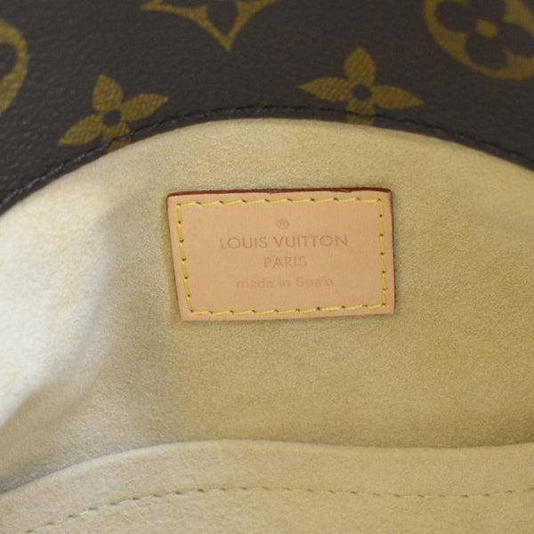 LOUIS VUITTON Artsy MM NM Monogram Canvas Shoulder Bag Brown