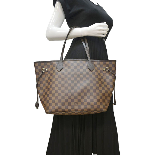 LOUIS VUITTON Shoulder Bag MM Damier Ebene Tote brown with body view