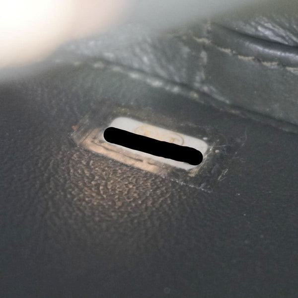 CHANEL Vanity Case Filigree CC Iridescent Quilted Caviar Leather Shoulder Bag Green