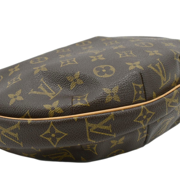 LOUIS VUITTON Croissant MM Monogram Canvas Shoulder Bag Brown