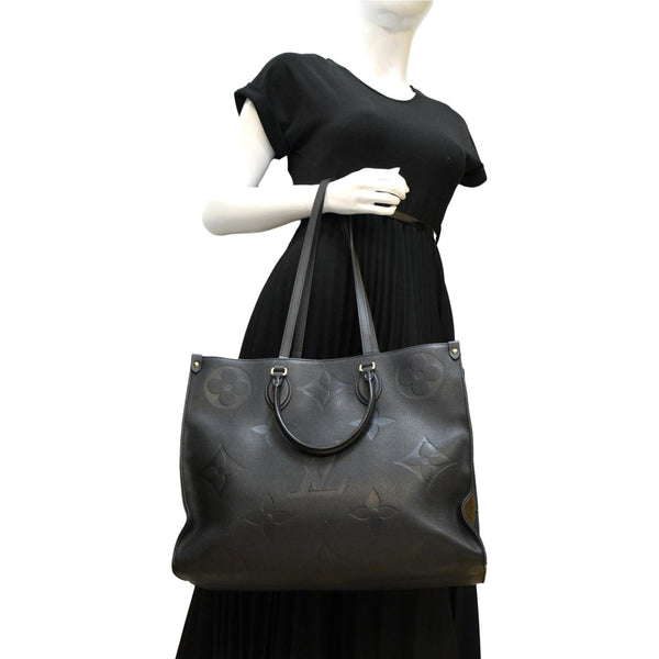 LOUIS VUITTON Onthego GM Monogram Empreinte Leather Tote Shoulder Bag Black