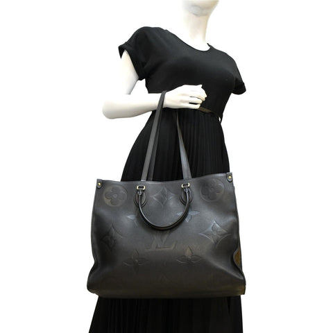 LOUIS VUITTON Onthego GM Monogram Empreinte Leather Tote Shoulder Bag Black