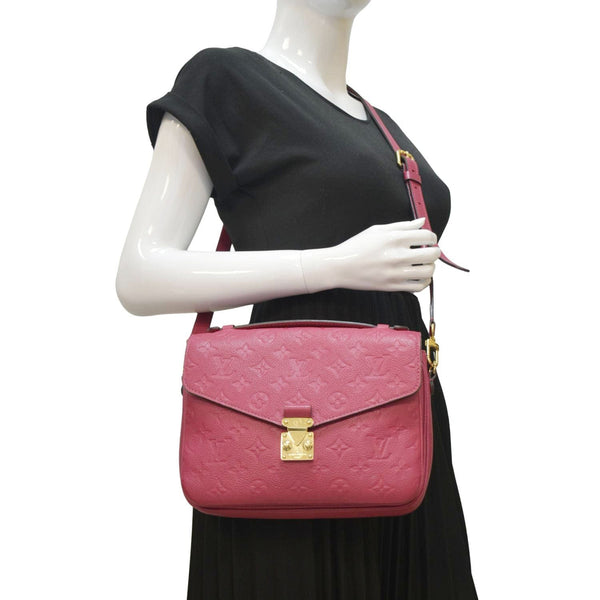 LOUIS VUITTON Metis Pochette Empreinte Leather Crossbody Bag Pink