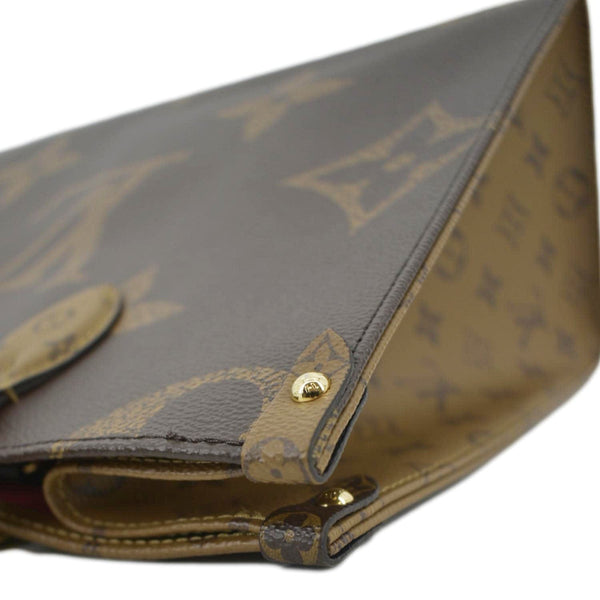 LOUIS VUITTON Onthego MM Giant Monogram Canvas Tote Shoulder Bag Brown