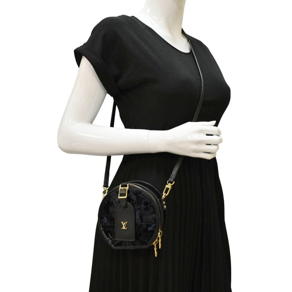 LOUIS VUITTON Boite Chapeau Souple Mini Monogram Vernis Shoulder Bag Black