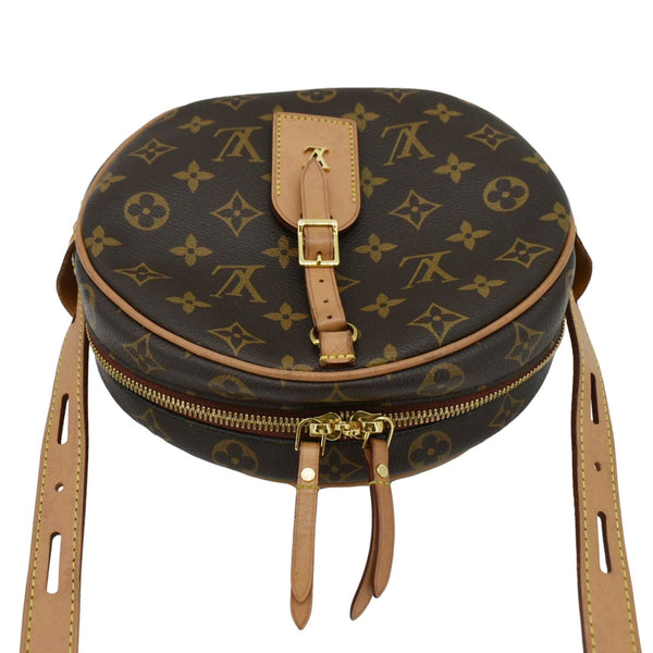LOUIS VUITTON Boite Chapeau Souple Monogram Canvas Shoulder Bag Brown up look