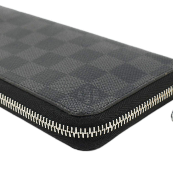 LOUIS VUITTON Damier Graphite Vertical Zippy Wallet Black
