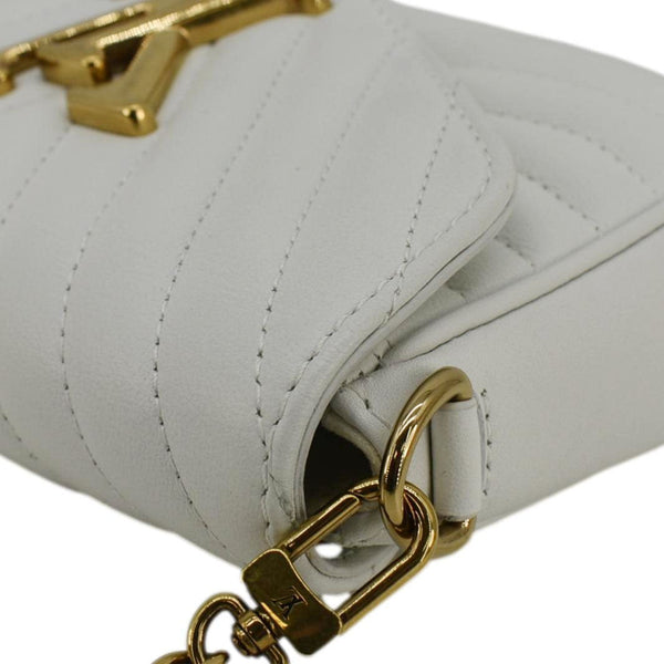 LOUIS VUITTON New Wave Multi Pochette Leather Chain Shoulder Bag White