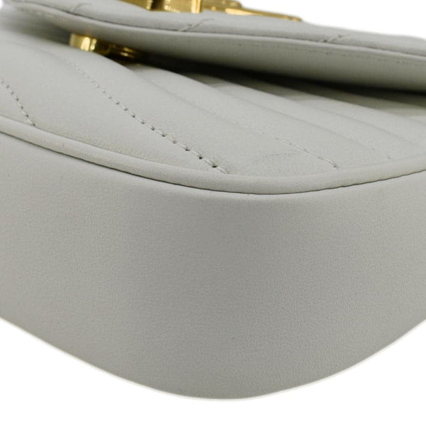 LOUIS VUITTON New Wave Multi Pochette Leather Chain Shoulder Bag White