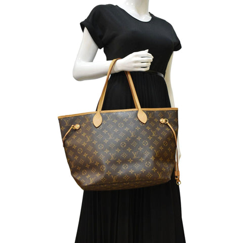 LOUIS VUITTON Neverfull MM Monogram Canvas Tote Bag Brown