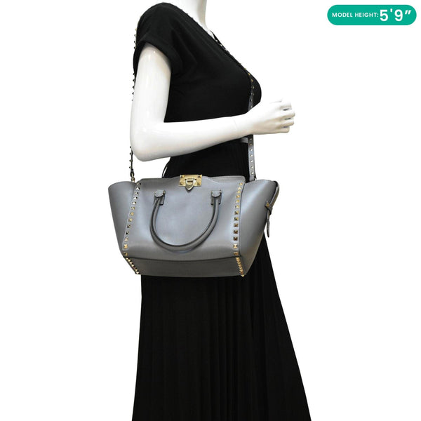 VALENTINO GARAVANI Rockstud Medium Shoulder Bag Dark Greyium Leather dummy look