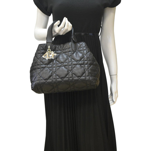 CHRISTIAN DIOR Medium Toujours Shoulder Bag Black Leather with body view