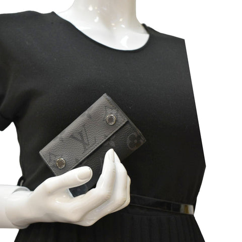 LOUIS VUITTON Discovery Monogram Eclipse Tri-Fold Wallet Grey