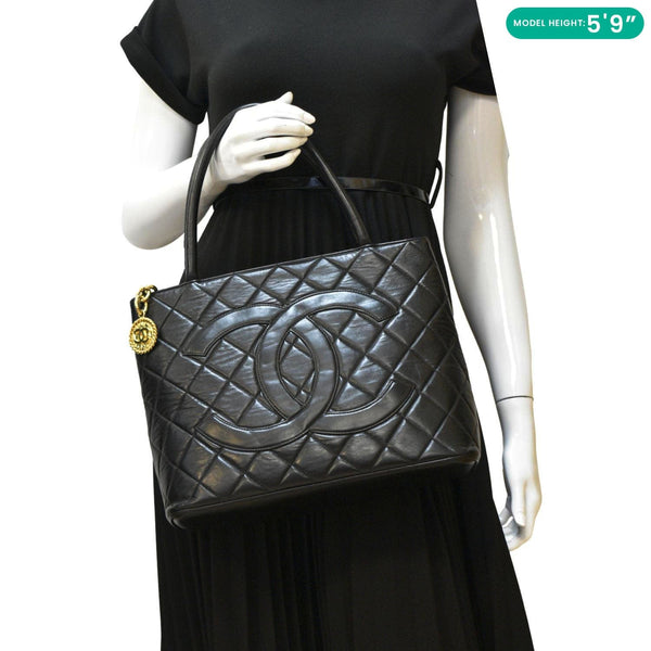 CHANEL Medallion Tote Bag Blackdummy look