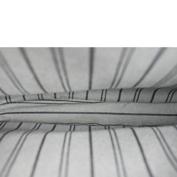 LOUIS VUITTON Metis Pochette Empreinte Leather Crossbody Bag Black