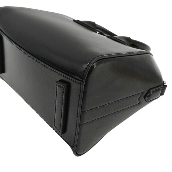 GIVENCHY Antigona Mini Leather Shoulder Bag Black