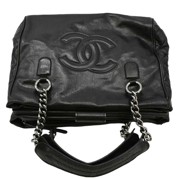 CHANEL Perfect Day Large Leather Tote Bag Black top look