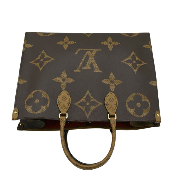 LOUIS VUITTON Onthego GM Giant Tote Bag Brown upper look