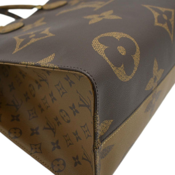 LOUIS VUITTON Onthego GM Giant Monogram Canvas Tote Bag Brown