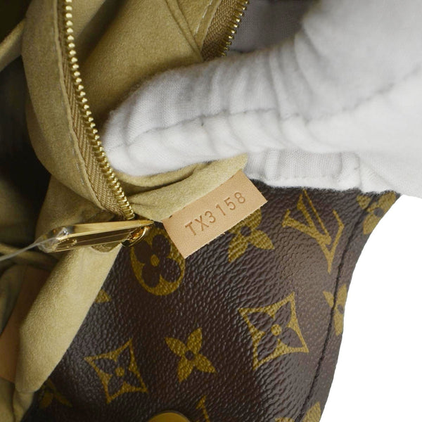 LOUIS VUITTON Artsy MM Monogram Canvas Hobo Bag Brown