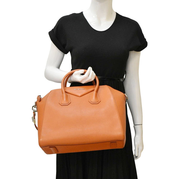 GIVENCHY Antigona Leather Shoulder Bag Orange