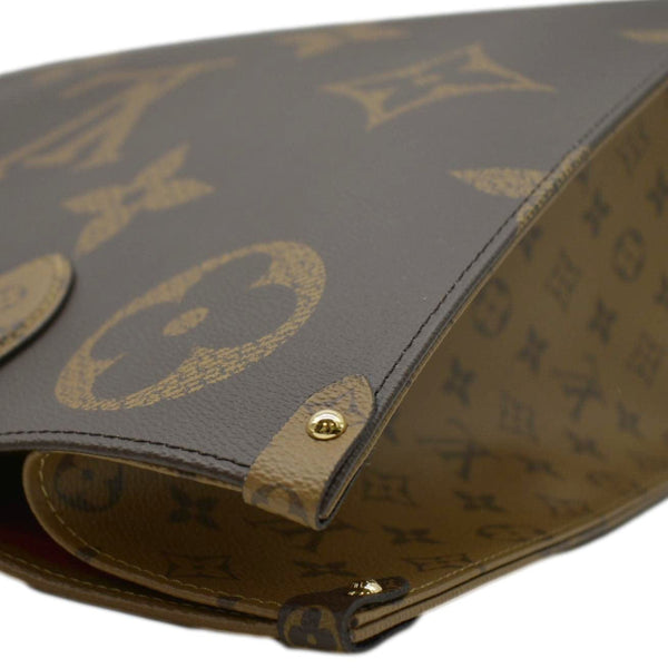 LOUIS VUITTON Onthego GM Giant Monogram Canvas Tote Bag Brown