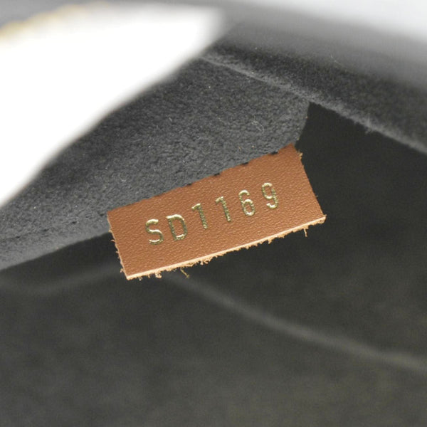 LOUIS VUITTON Brown Shoulder Bag LOUIS VUITTON Brown Shoulder Bag brand id view