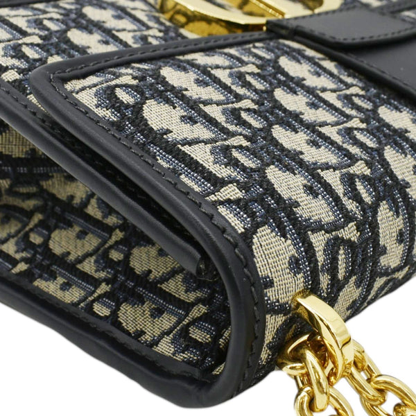 CHRISTIAN DIOR 30 Montaigne Oblique Jacquard Bag corner look