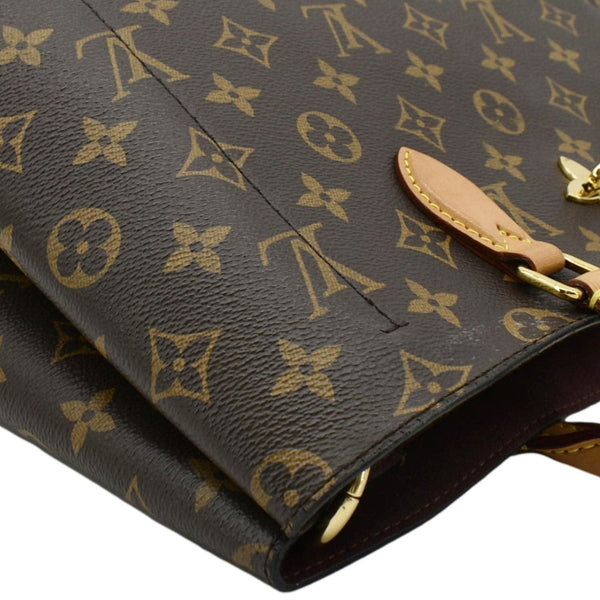 LOUIS VUITTON Flower Zipped Monogram Canvas corner look