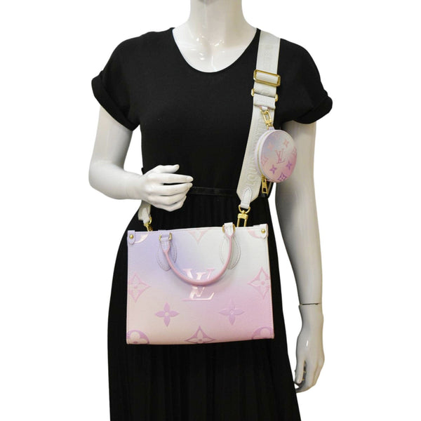 LOUIS VUITTON Onthego PM Monogram Giant Canvas Tote Bag Sunrise Pastel