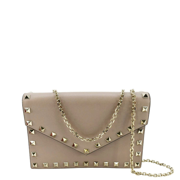 VALENTINO Rockstud Envelope Leather Chain Crossbody Bag Taupe