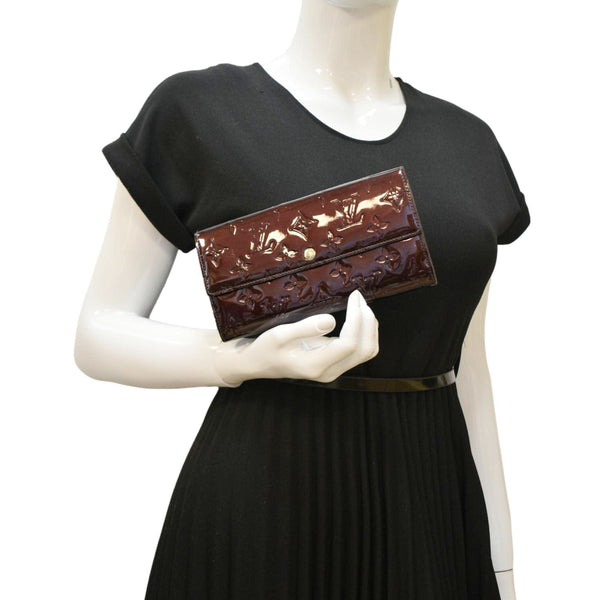 LOUIS VUITTON Sarah Vintage Vernis Leather Wallet Amarante